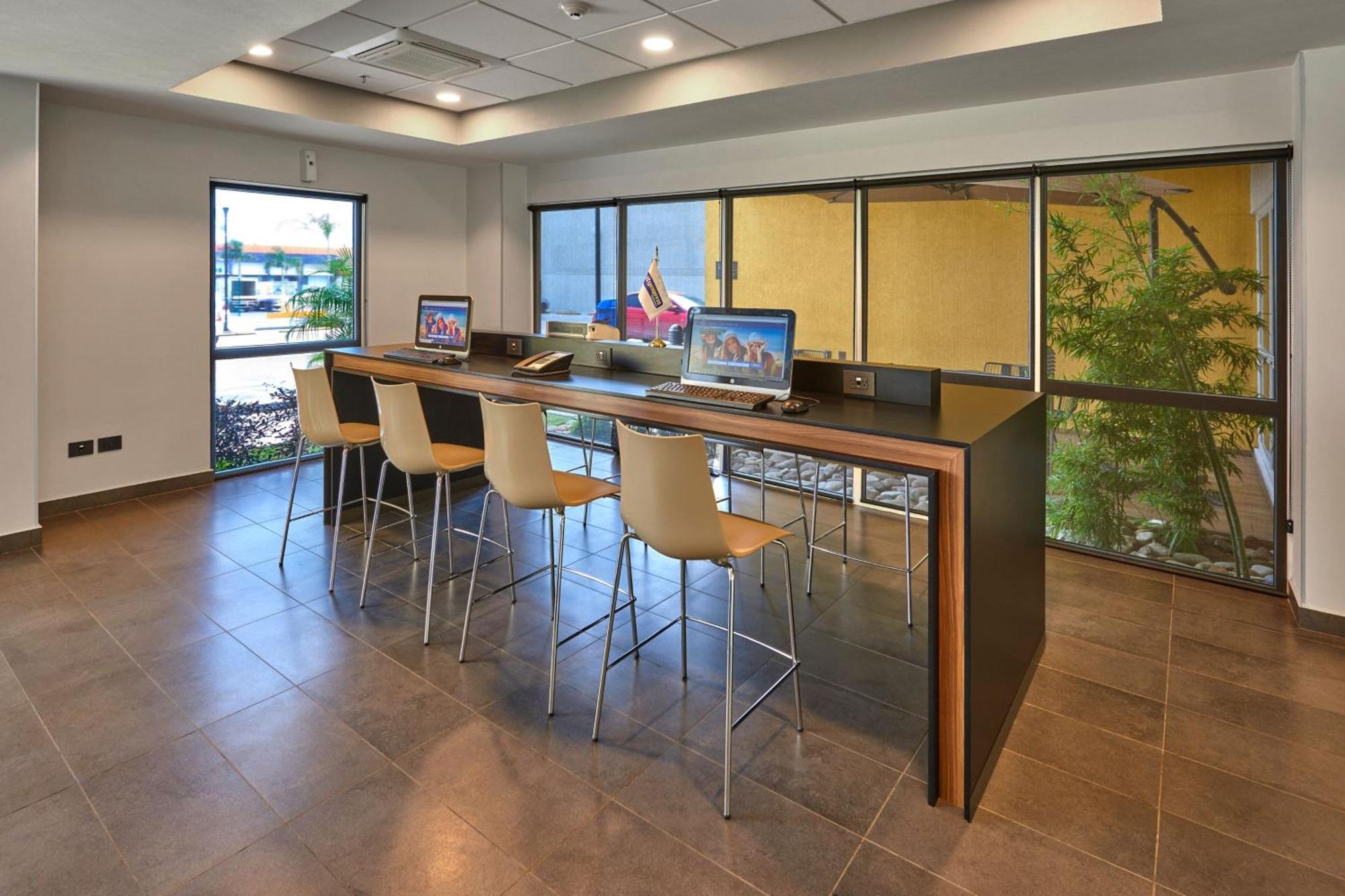 City Express By Marriott Tampico Altamira Miramar  Exterior photo